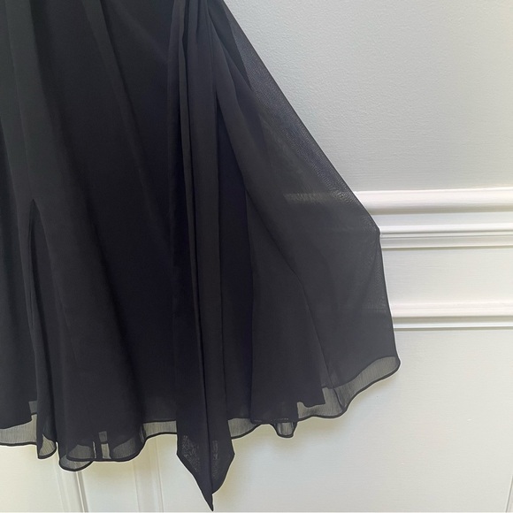 The Limited Black Silky MIDI Dress 2 - Picture 6 of 8